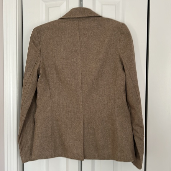 Theory wool blazer career staple sharp smart piece. Made in USA Pockets Business - Picture 8 of 10